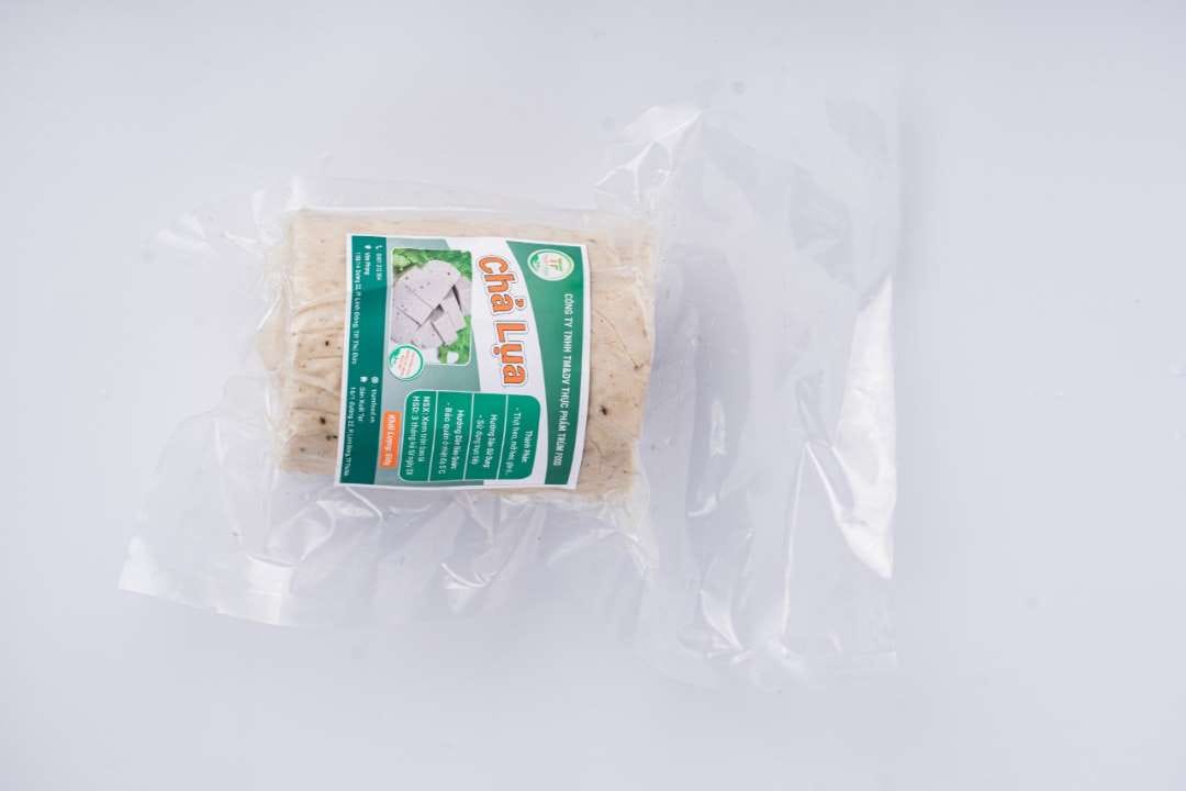 Chả lụa dai giòn